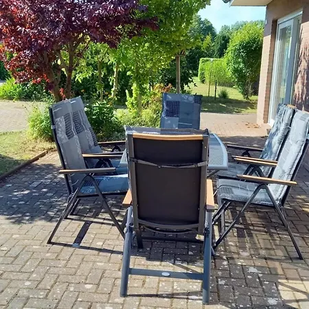 Windland - Mit Garten, Kamin Und Sauna Feriehus Dranske